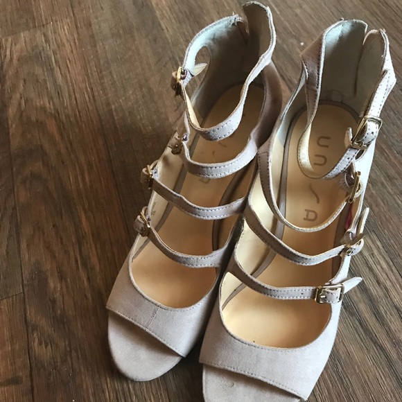 Heels - Picture 2 of 2